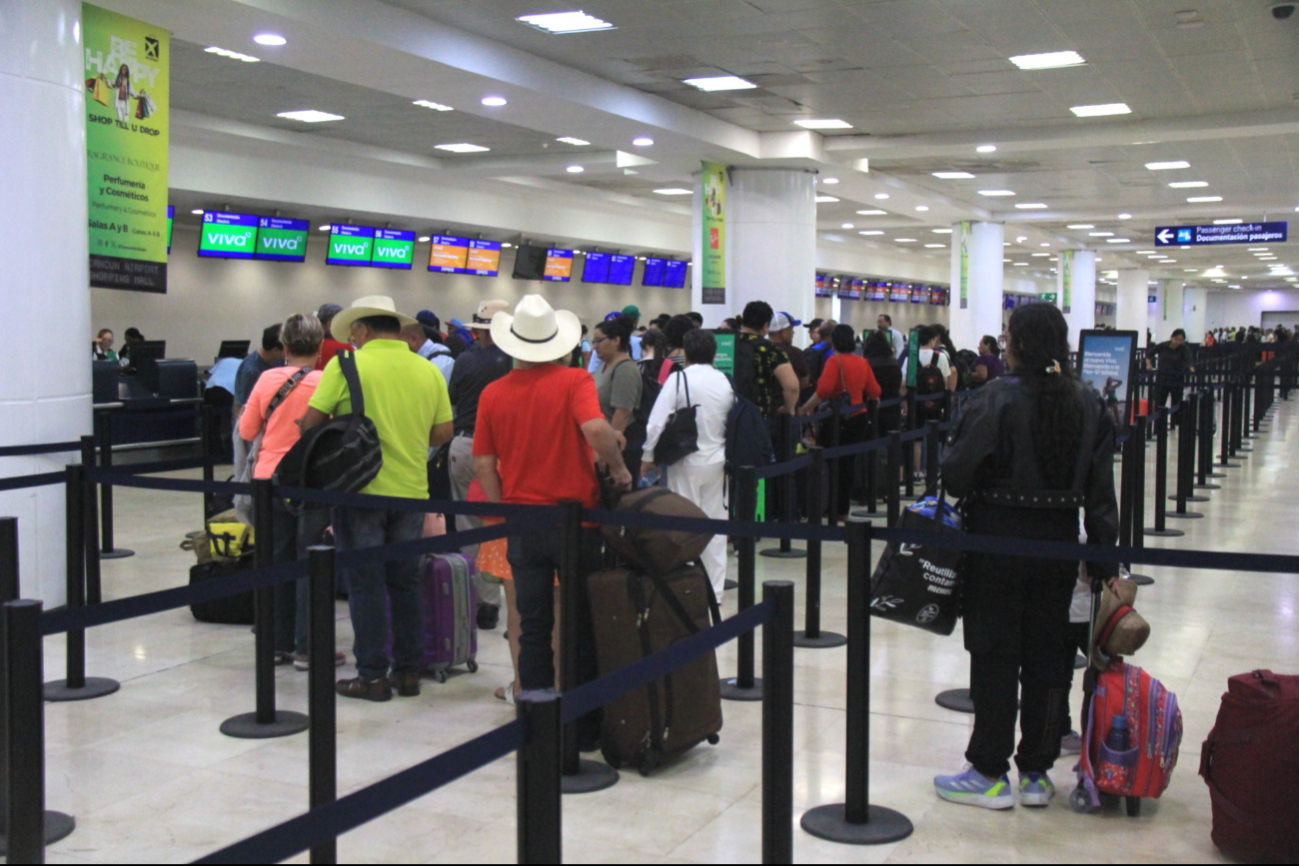 El Aeropuerto Internacional de Cancún registró 553 vuelos, de los que 283 son salidas y 281 llegadas El Aeropuerto Internacional de Cancún registró 553 vuelos, de los que 283 son salidas y 281 llegadas