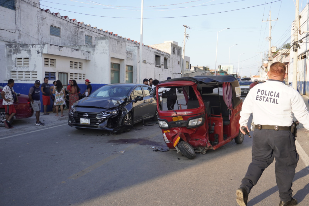 Joven en estado crítico tras accidente en Lerma; aún no ha muerto como dijeron
