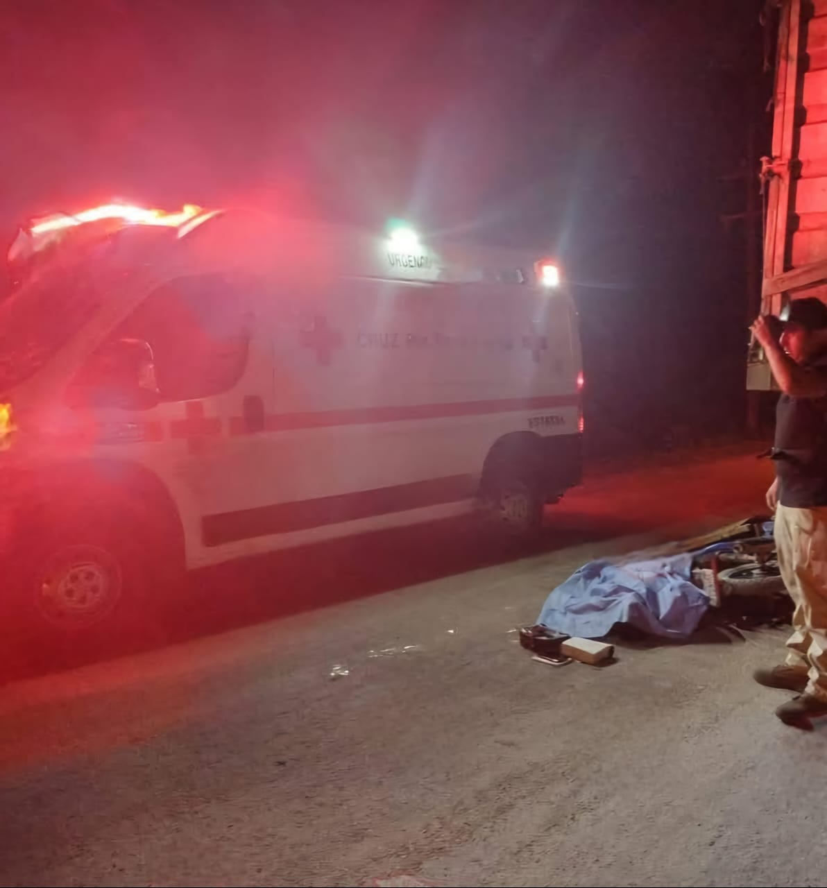 Motociclista fallece en accidente con camión cañero en "La Joya" Motociclista fallece en accidente con camión cañero en "La Joya"