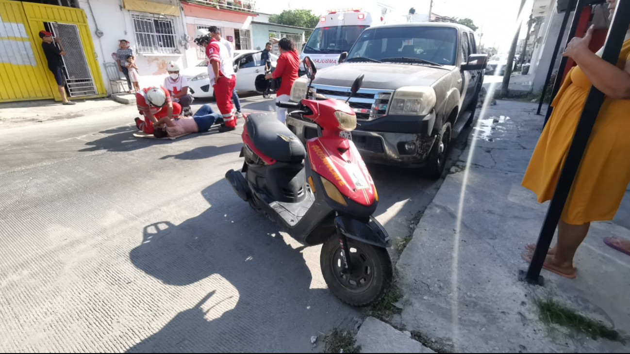 Bache Provoca Derrape de Motocicleta en Morelos, Campeche