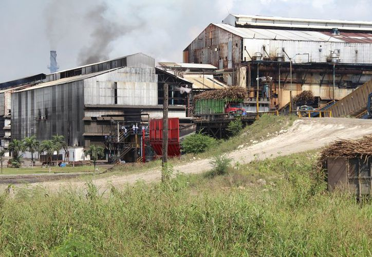 Cañeros liberan bodegas del Ingenio San Rafael de Pucté