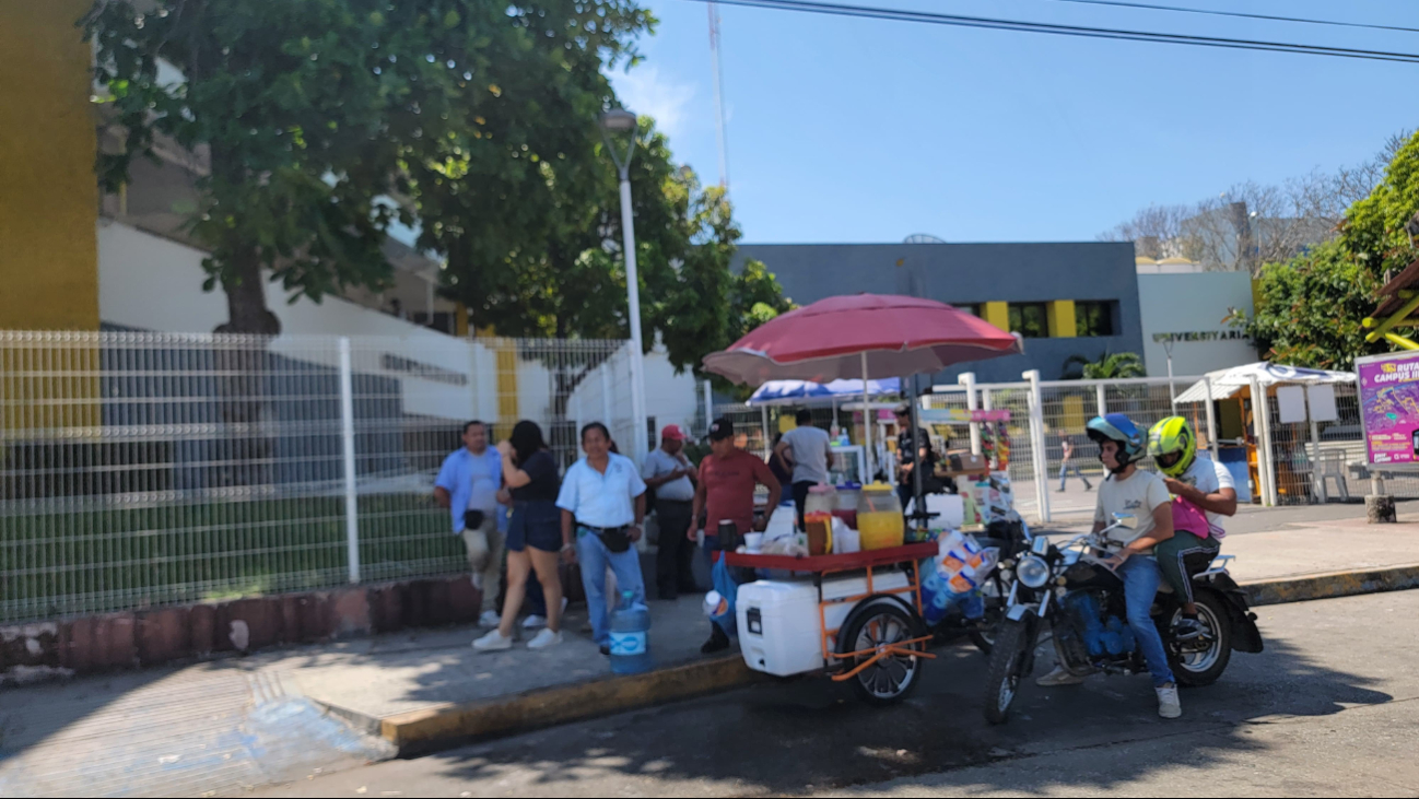 Cambios en Tienditas Escolares y Retos en Alrededores Cambios en Tienditas Escolares y Retos en Alrededores