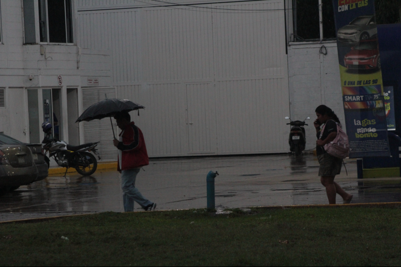 Se recomienda a la población cancunense el salir con precaución en caso de lluvias Se recomienda a la población cancunense el salir con precaución en caso de lluvias