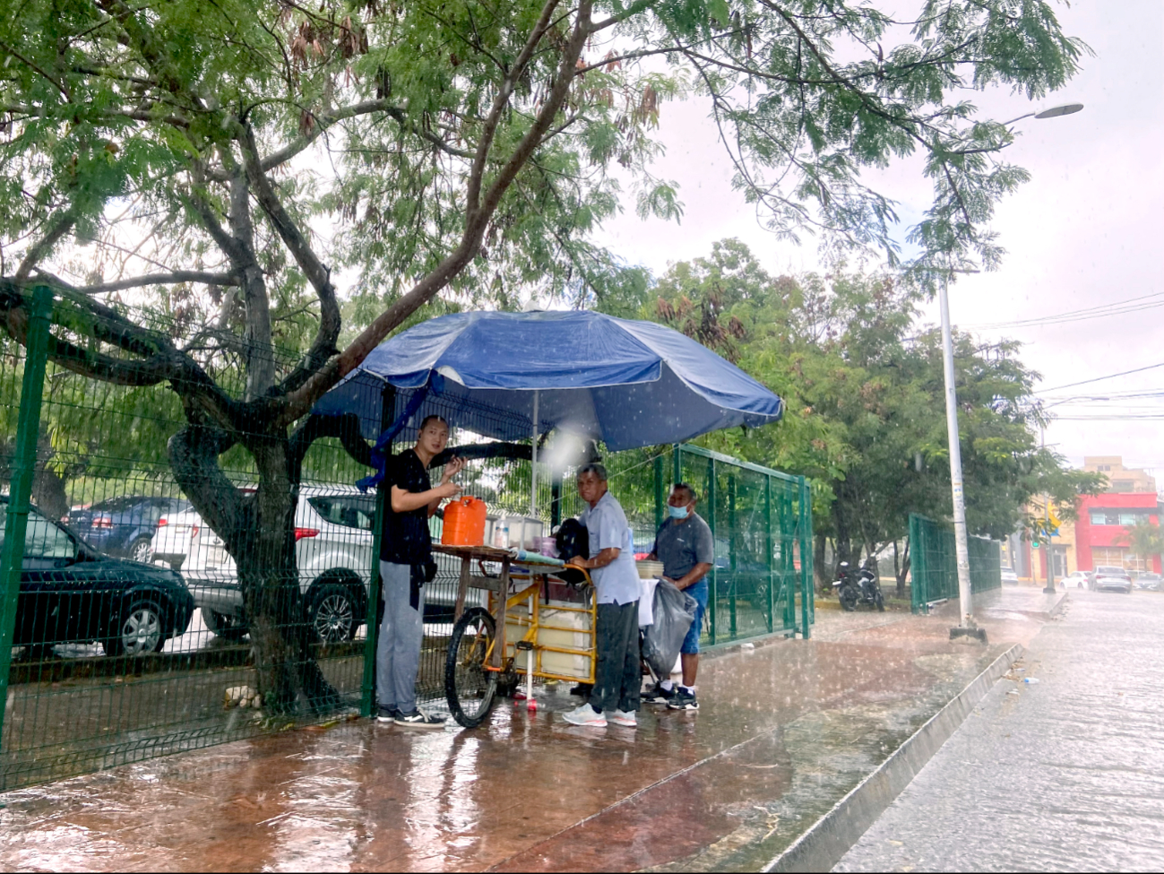 Ayer se registraron algunas precipitaciones en la ciudad de Cancún Ayer se registraron algunas precipitaciones en la ciudad de Cancún