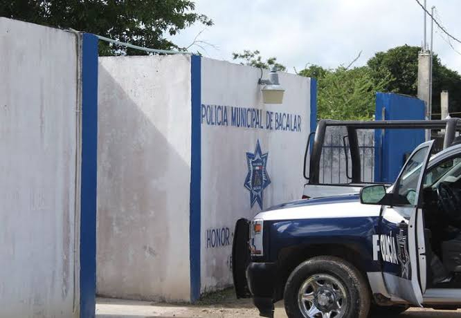 Los extranjeros hicieron sus respectivas denuncias a las autoridades de Bacalar. Los extranjeros hicieron sus respectivas denuncias a las autoridades de Bacalar.