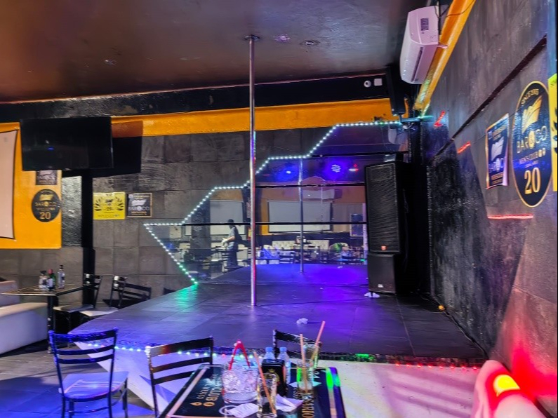 Rescatan a 13 mujeres presuntas víctimas de explotación sexual en un bar de Cozumel