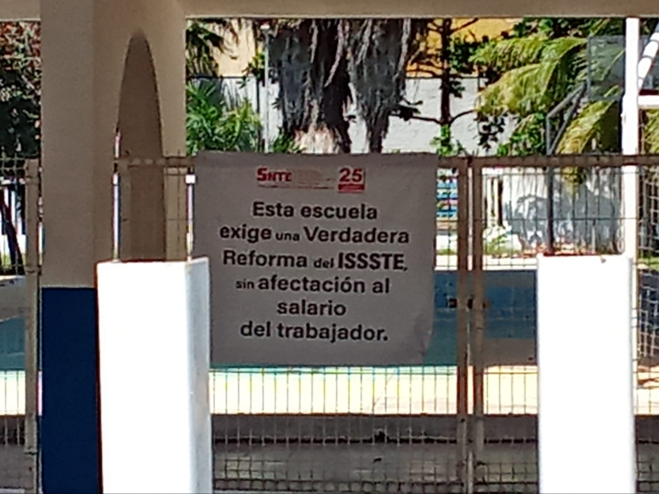 Las escuelas privadas continúan dando clases de manera normal en el estado. Las escuelas privadas continúan dando clases de manera normal en el estado.