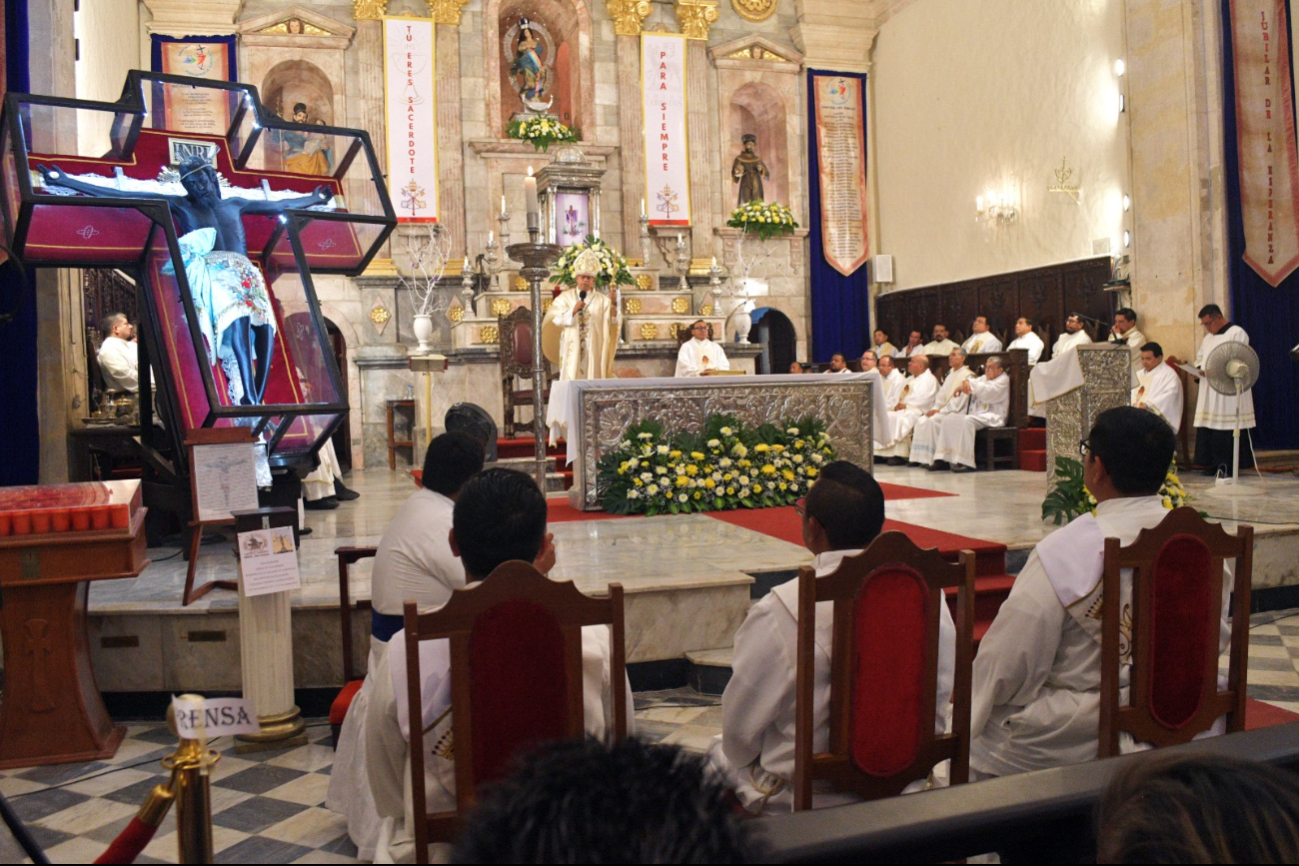 Suma y eterna vocación: ordenación sacerdotal en la Catedral de Campeche
