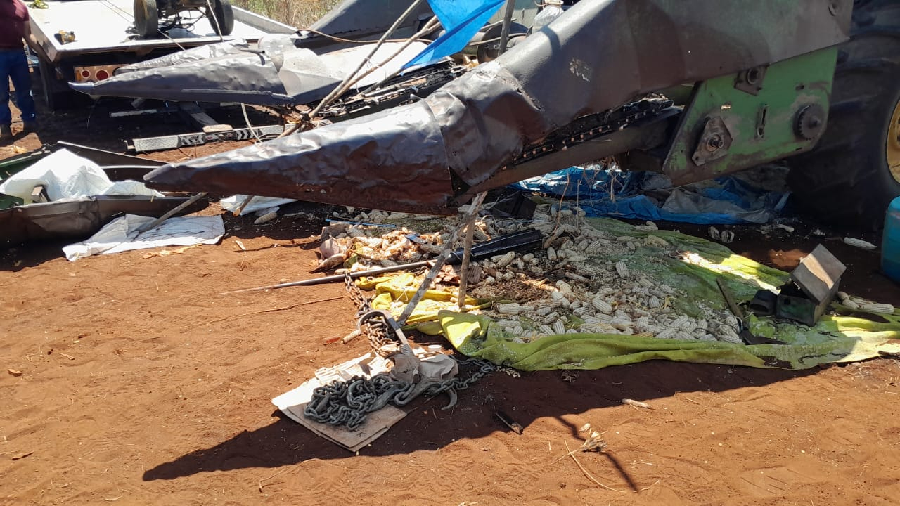El accidente ocurrió en el kilómetro 8 de la carretera Uxmal-Calkiní, cuando la maquinaria lo succionó mientras desgranaba maíz El accidente ocurrió en el kilómetro 8 de la carretera Uxmal-Calkiní, cuando la maquinaria lo succionó mientras desgranaba maíz