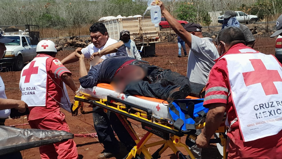 José Yonelio Amchez Pérez es rescatado de una trilladora en Calkiní tras fuerte accidente José Yonelio Amchez Pérez es rescatado de una trilladora en Calkiní tras fuerte accidente