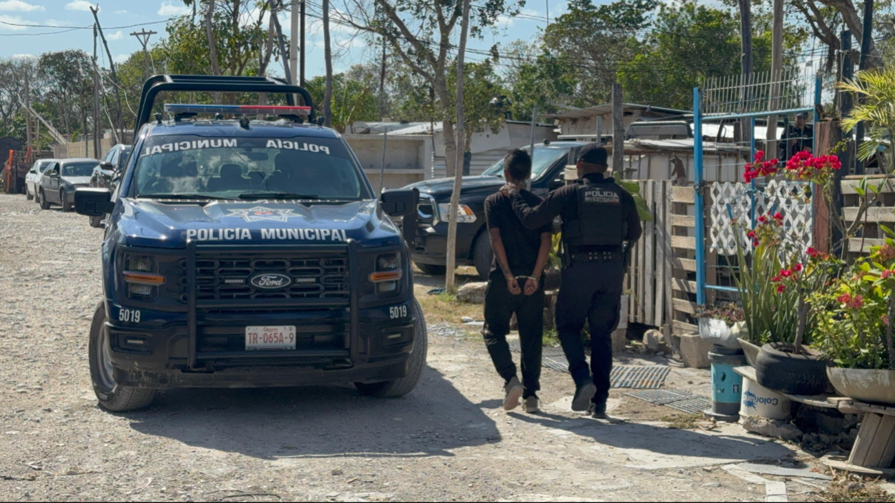 Los presuntos criminales también están imputados por atracos, pues tenían 30 celulares, carteras y bolsas Los presuntos criminales también están imputados por atracos, pues tenían 30 celulares, carteras y bolsas