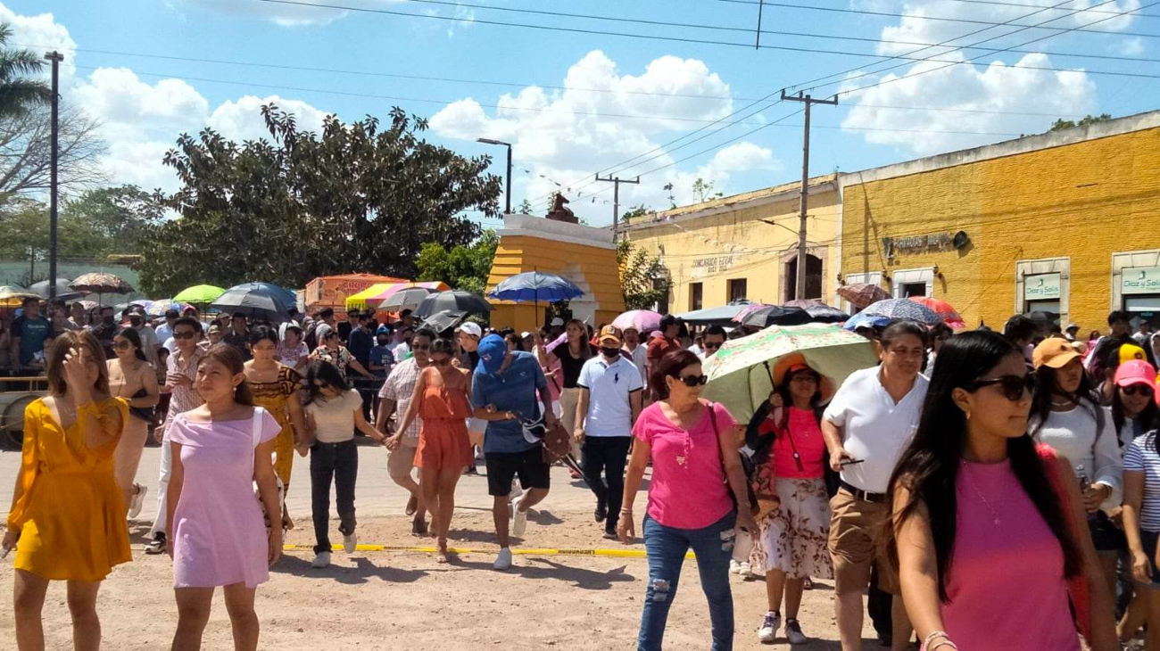 Además de poner al municipio en los ojos de varios países, esta actividad también contribuye a que se dé una importante derrama económica Además de poner al municipio en los ojos de varios países, esta actividad también contribuye a que se dé una importante derrama económica