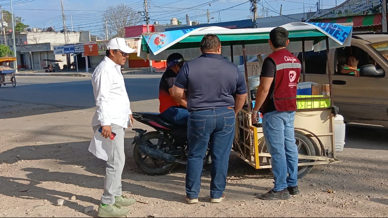 Ambulantes se retiran pacíficamente tras operativo en zona federal del Tren Maya Ambulantes se retiran pacíficamente tras operativo en zona federal del Tren Maya