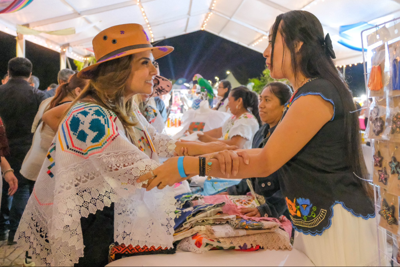 Mara Lezama inaugura el Nuuch World Fest 2025 en el Malecón Tajamar