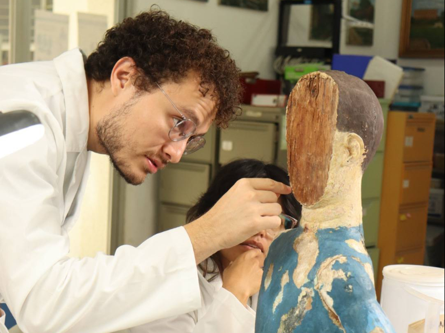 La pieza de arte sacro data de finales del siglo XVIII La pieza de arte sacro data de finales del siglo XVIII