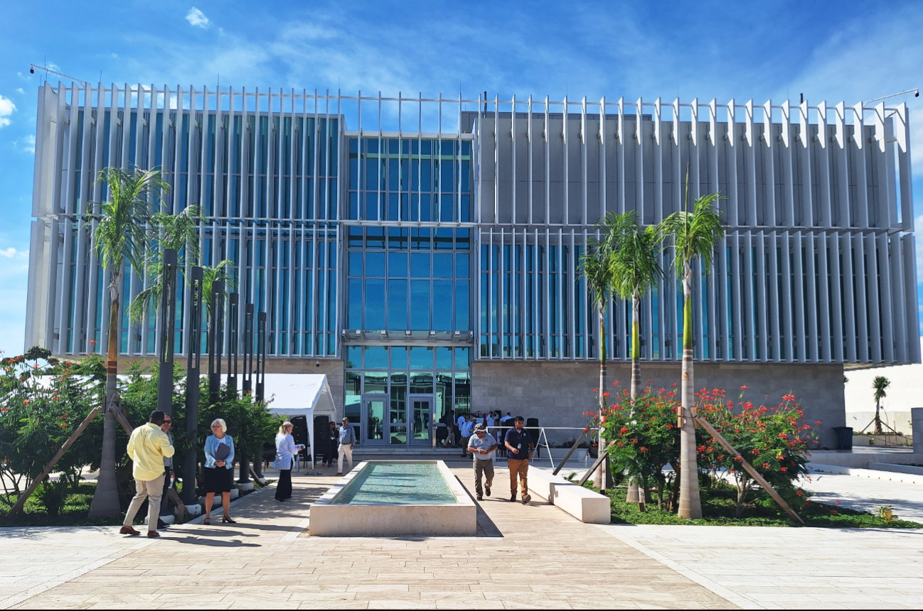 Consulado de EU en Mérida recibe a más de 200 personas al día para tramitar la visa