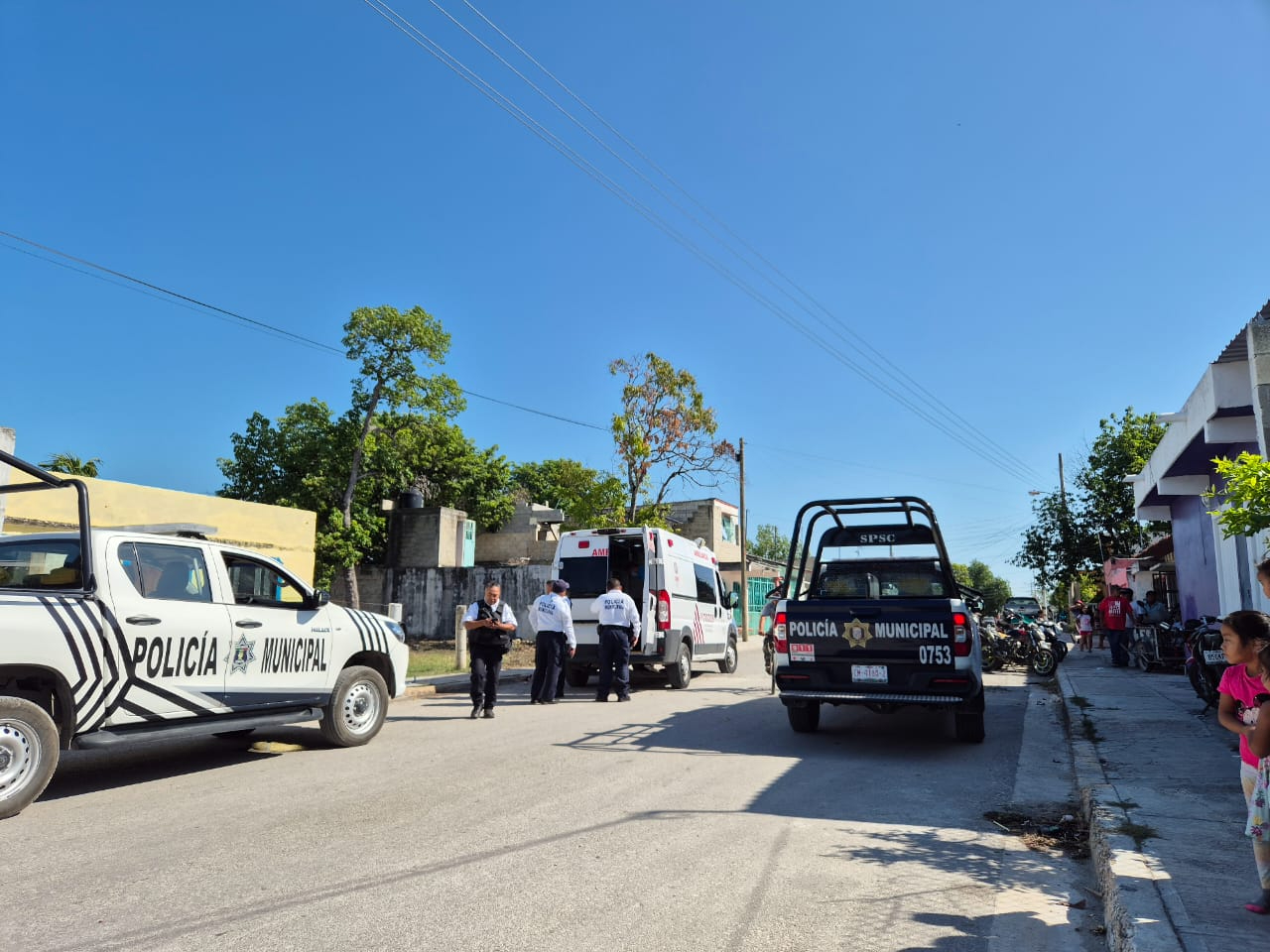 Riña en Champotón deja a sujeto herido con un machetazo en la mano