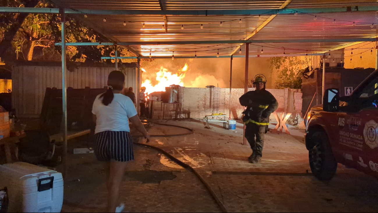 Incendio azota taquería “La Casa del Torero” en la colonia Pedro Sainz de Baranda