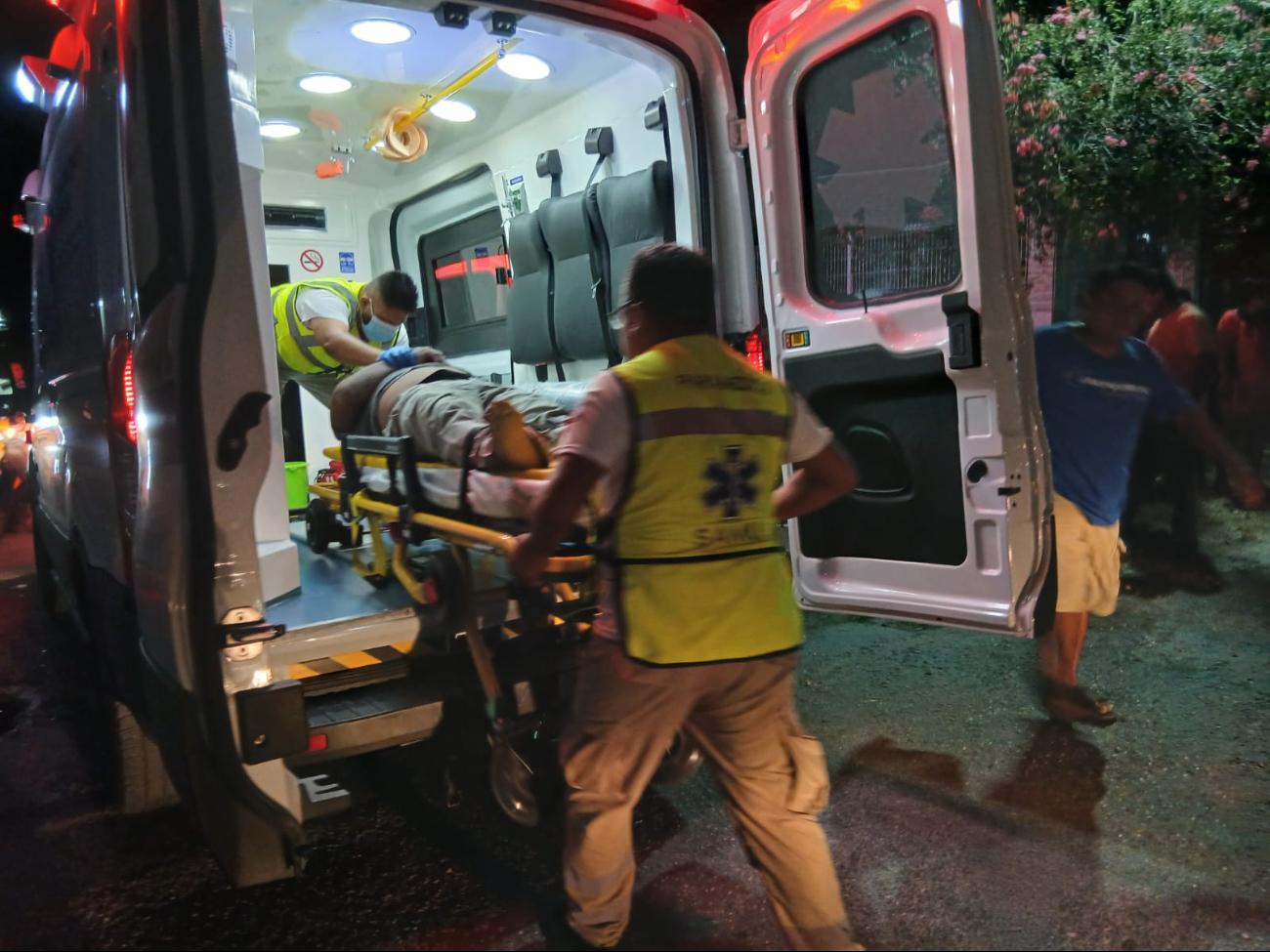 Ambos lesionados fueron atendidos por el SAMU y trasladados al hospital IMSS-Bienestar Ambos lesionados fueron atendidos por el SAMU y trasladados al hospital IMSS-Bienestar