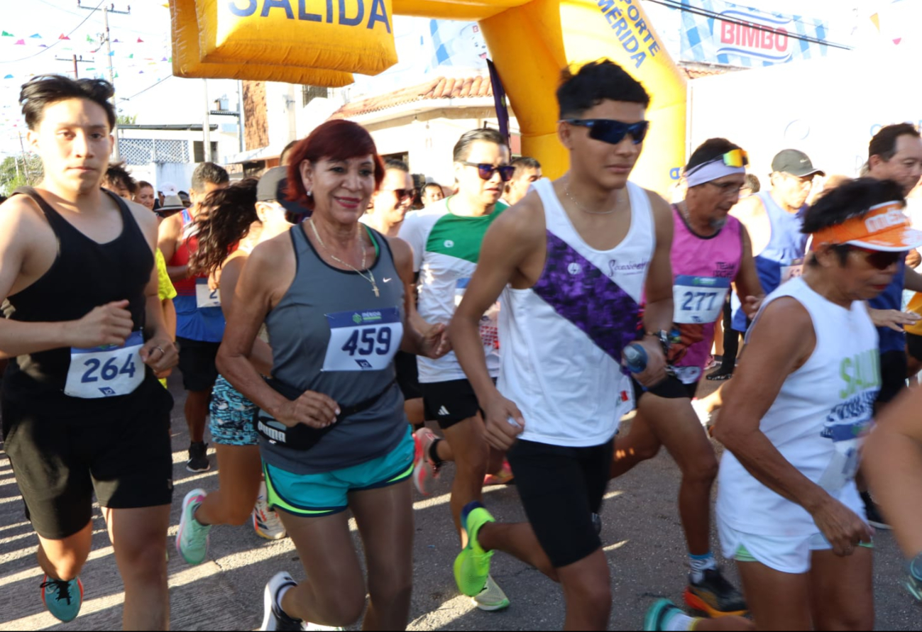 Atletas de todas las edades participaron en este evento deportivo en las calles de Mérida. Atletas de todas las edades participaron en este evento deportivo en las calles de Mérida.