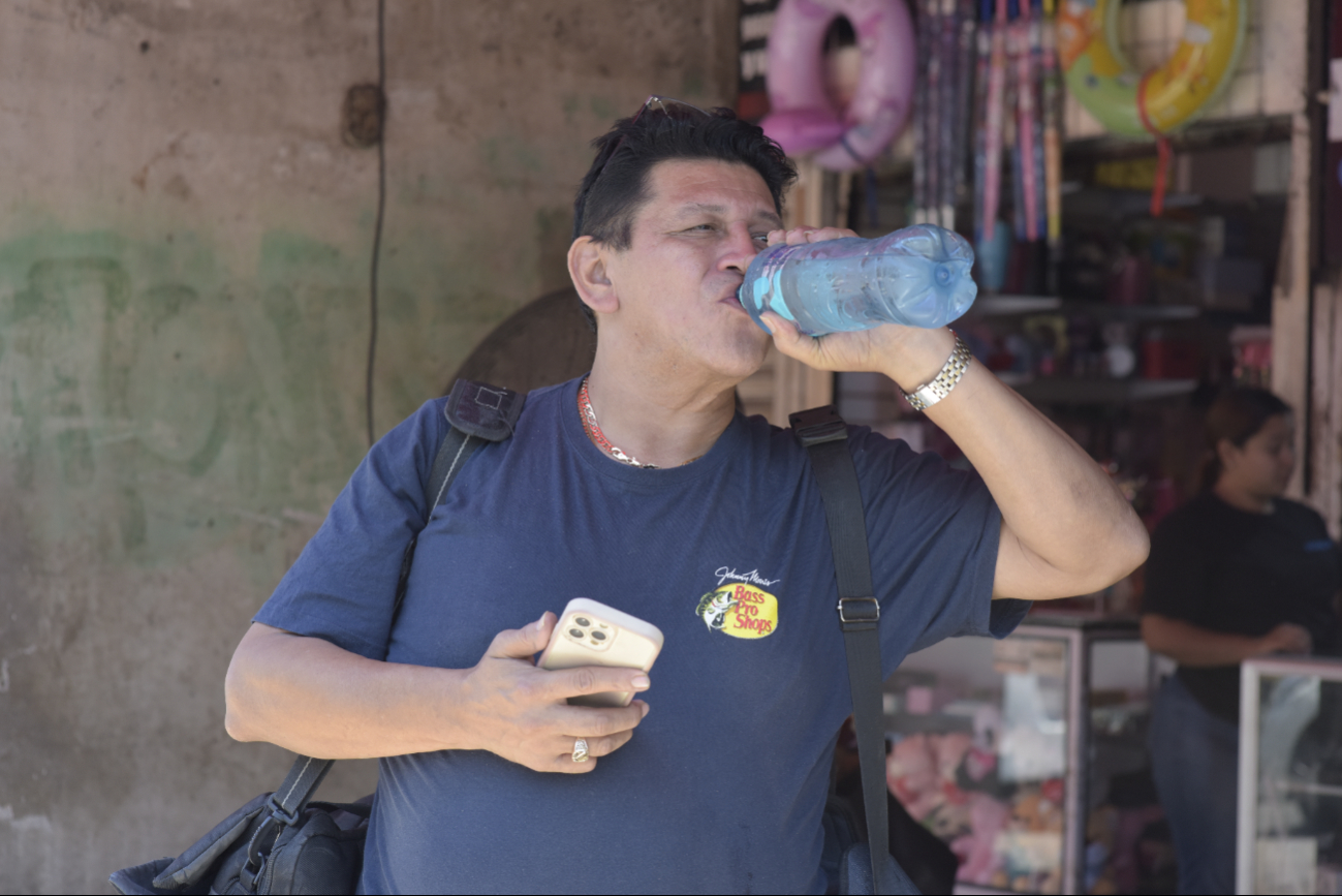 No sólo habrá calor, también se esperan vientos fuertes en la región.
