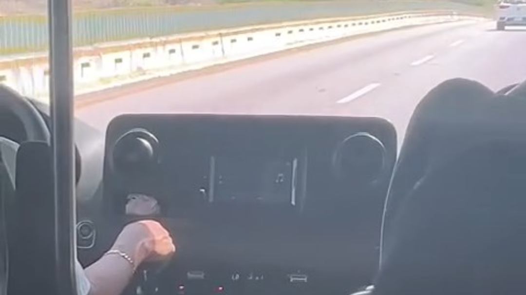 Usuarios exigen supervisión ante fallas mecánicas en el servicio de transporte Usuarios exigen supervisión ante fallas mecánicas en el servicio de transporte