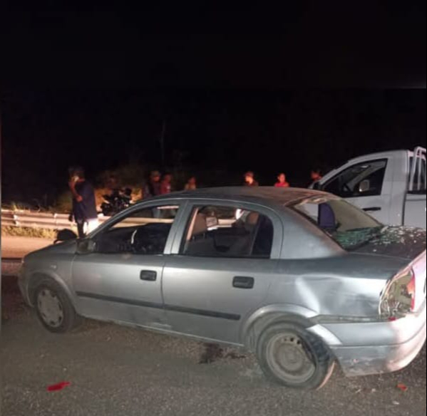 Auto sin luces provoca fuerte choque en Xpujil: joven motociclista hospitalizado
