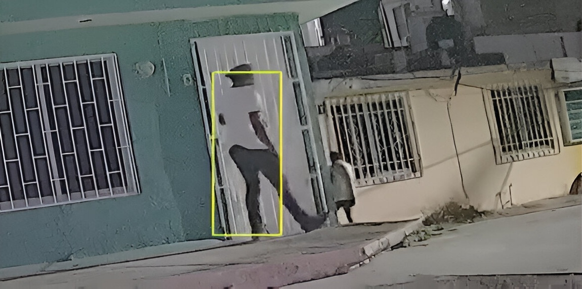 Vecinos de Campeche alertan por sujeto que siguió a una mujer hasta su casa en la madrugada 