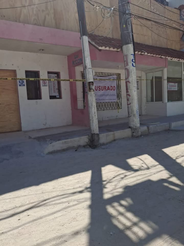 La obra fue clausurada carecer por no contar con los permisos de impacto ambiental La obra fue clausurada carecer por no contar con los permisos de impacto ambiental