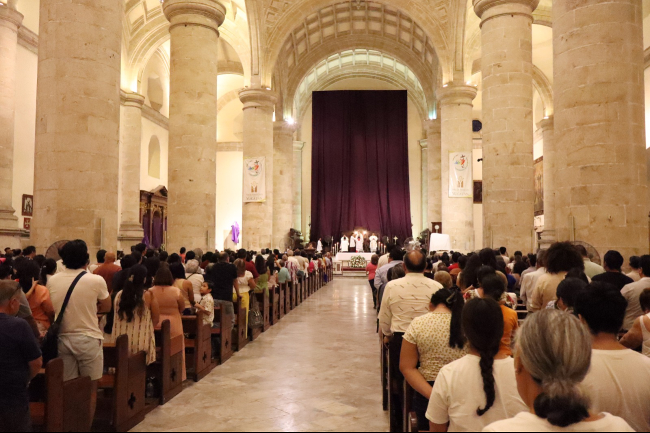 Se invitó a los creyentes a asistir este Viernes Santo al rosario del pésame a la Virgen a las 20:00 horas Se invitó a los creyentes a asistir este Viernes Santo al rosario del pésame a la Virgen a las 20:00 horas