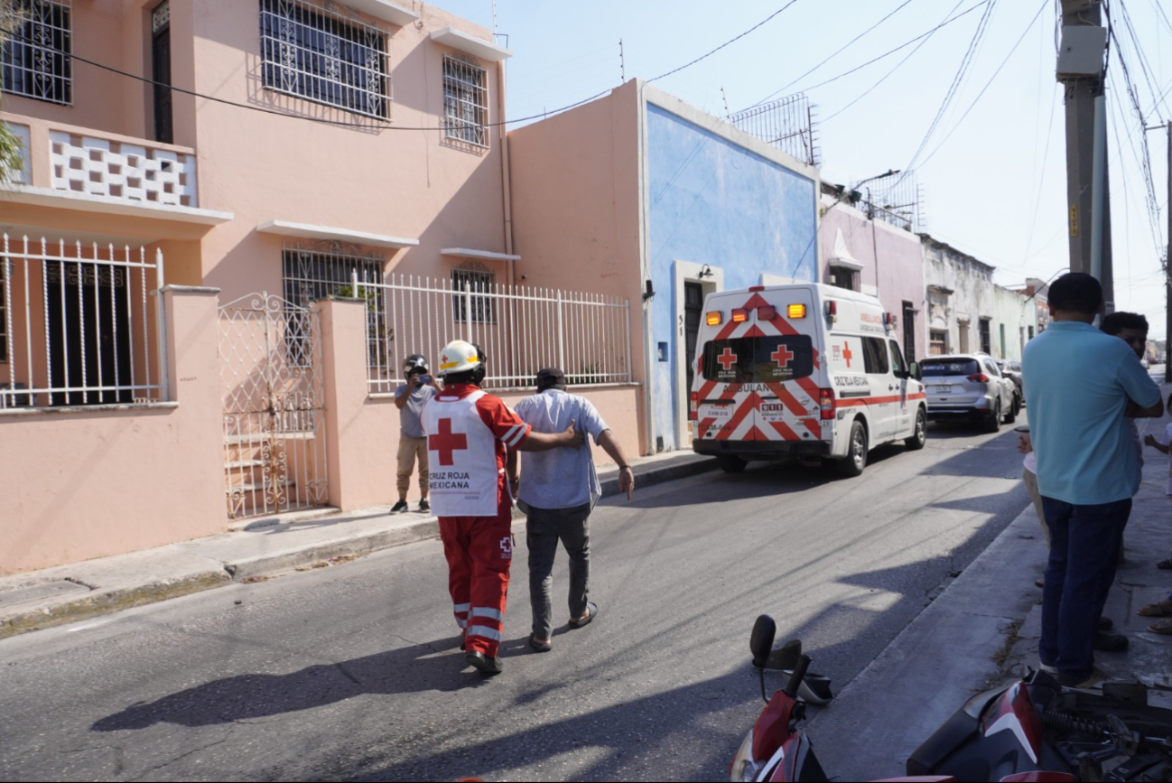 Ambos motociclistas resultaron lesionados y fueron proyectados contra una vivienda Ambos motociclistas resultaron lesionados y fueron proyectados contra una vivienda