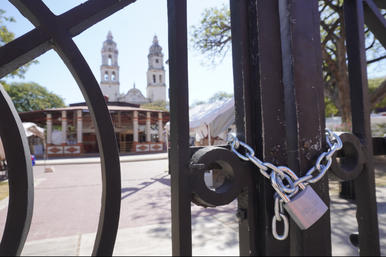 Cerraron las puertas con candado Cerraron las puertas con candado
