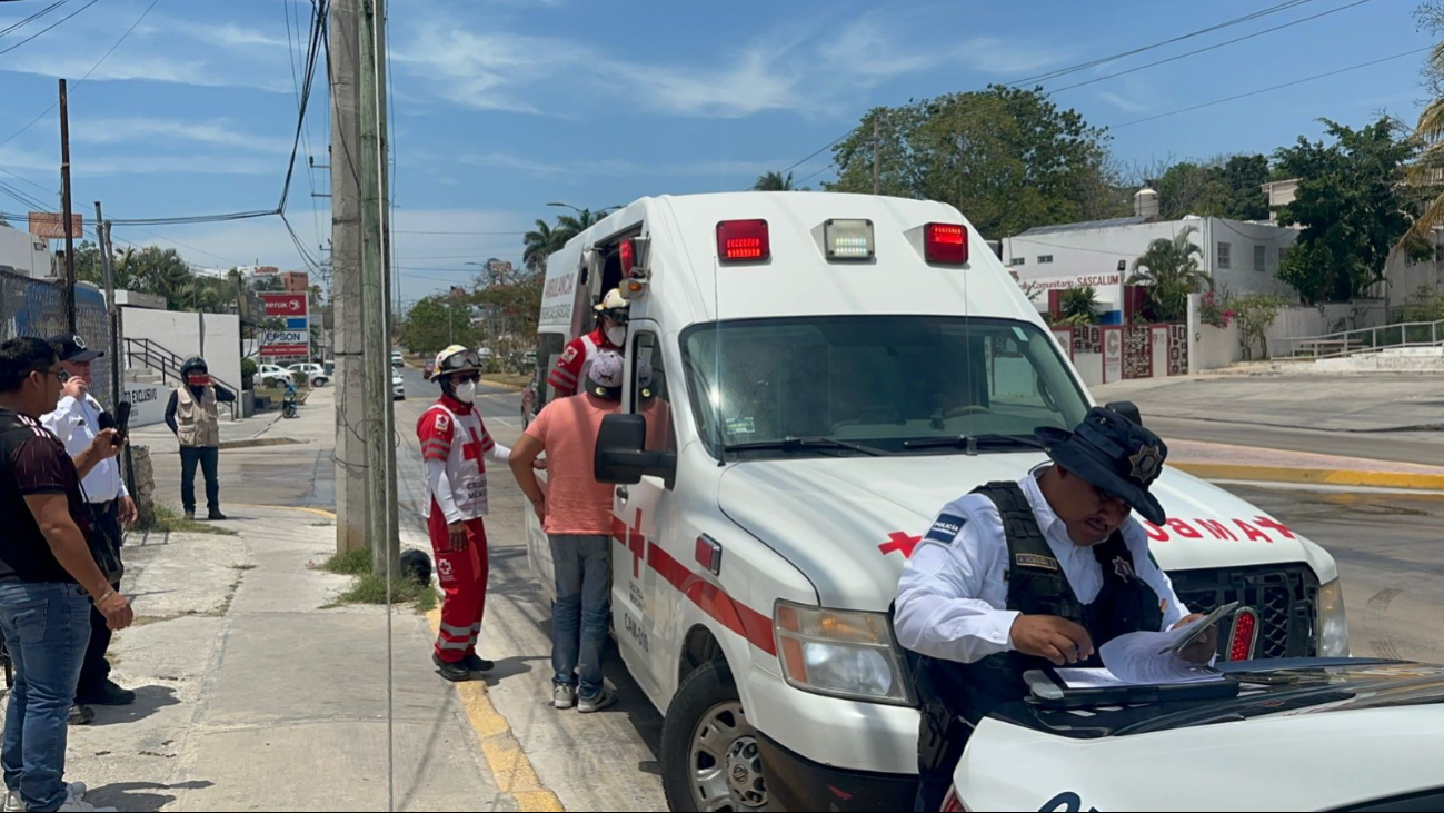 Motociclista se accidenta en Campeche y queda con la pierna prensada por exceso de velocidad Motociclista se accidenta en Campeche y queda con la pierna prensada por exceso de velocidad