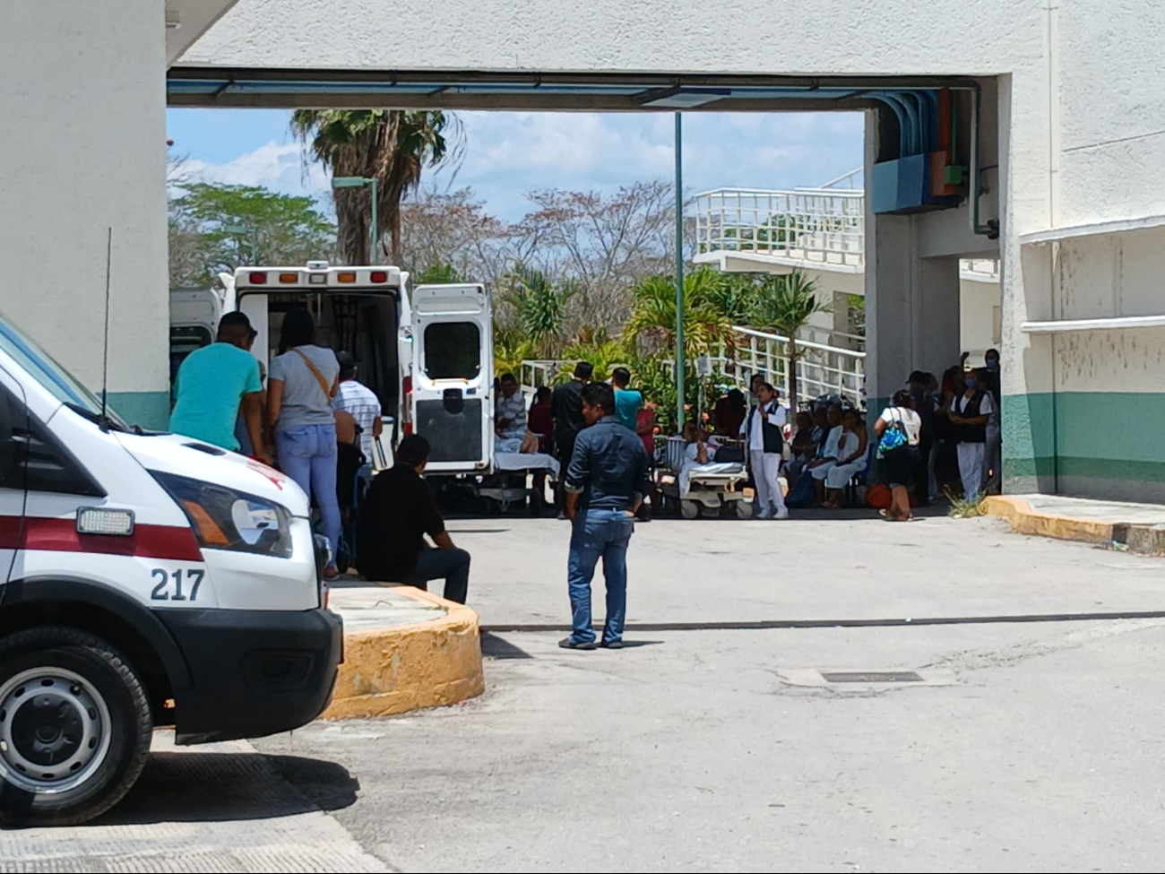 Bomberos y fuerzas de seguridad acudieron al llamado y lograron controlar el siniestro Bomberos y fuerzas de seguridad acudieron al llamado y lograron controlar el siniestro