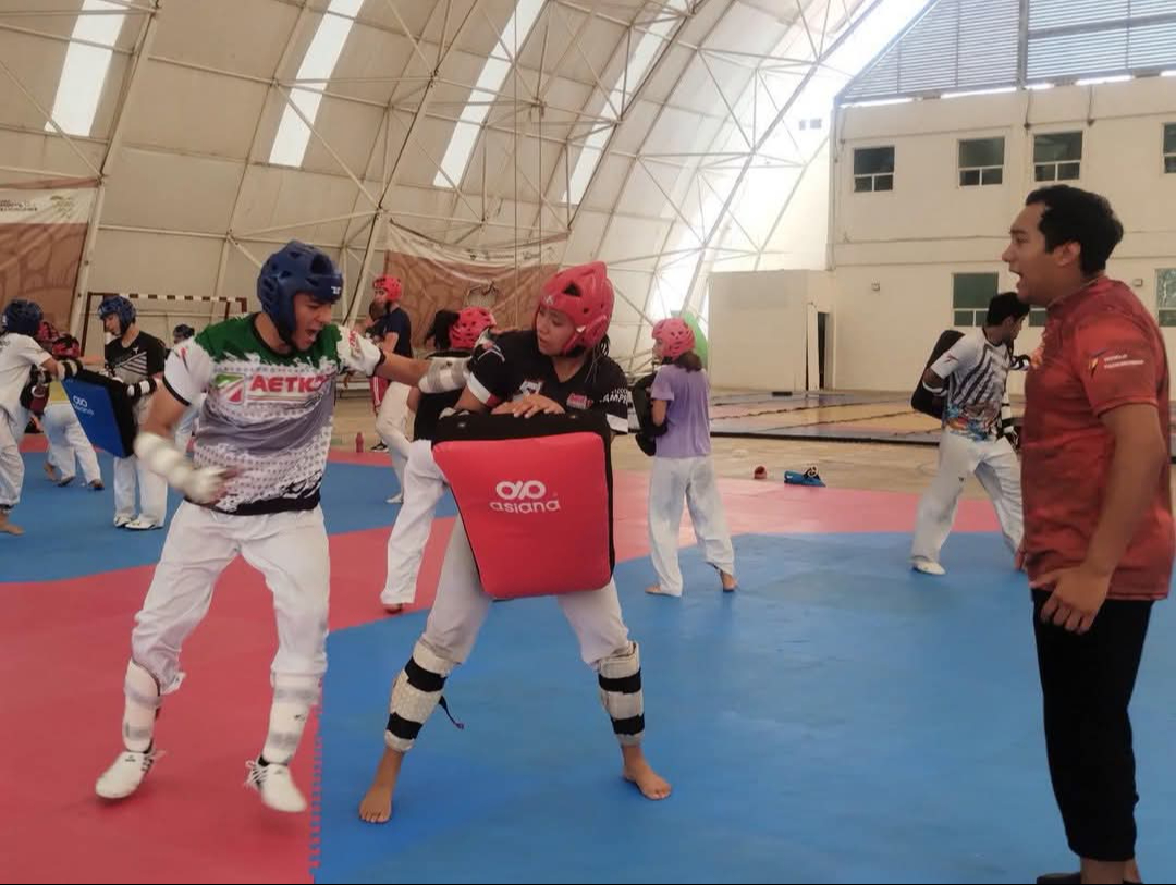 Taekwondoines campechanos se alistan para los Juegos Nacionales 2025 en el CEDAR