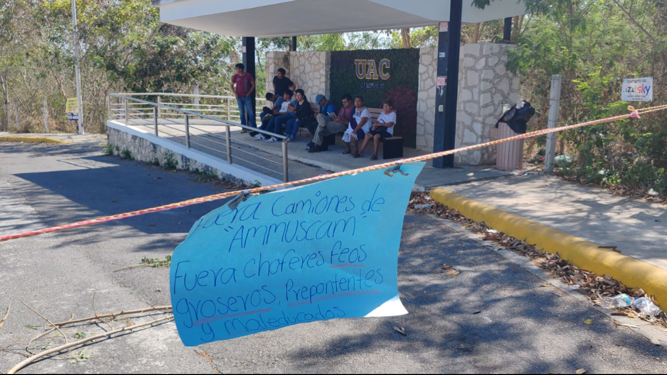 Vecinos de Ex Hacienda Kala protestan por transporte ineficiente y falta de paraderos