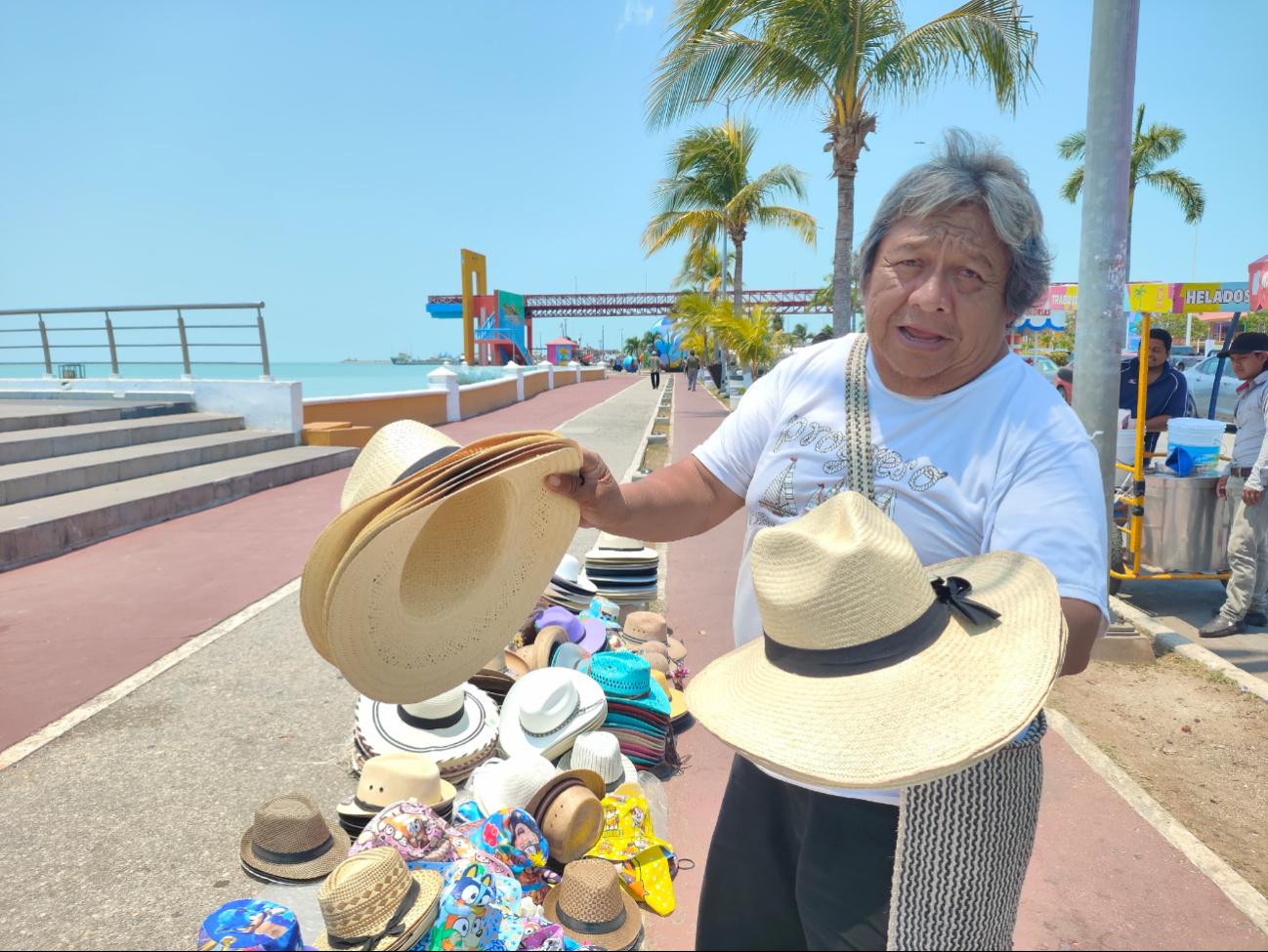 Sombreros de Bécal en Carmen: Eddy Barbosa cumple 9 años de tradición artesanal en Semana Santa     
