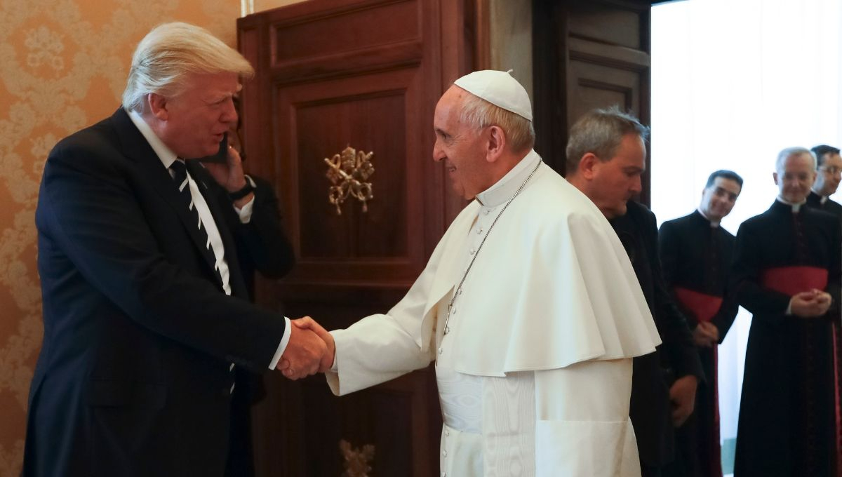 La relación entre Trump y el Papa Francisco fue, en su momento, objeto de atención por sus diferencias en temas migratorios y sociales