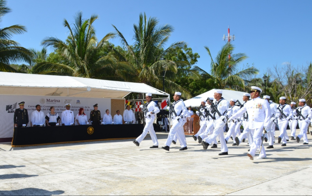 Se recordó el legado de los habitantes de Veracruz y sus fuerzas armadas, que defendieron la soberanía nacional ante la invasión estadounidense Se recordó el legado de los habitantes de Veracruz y sus fuerzas armadas, que defendieron la soberanía nacional ante la invasión estadounidense