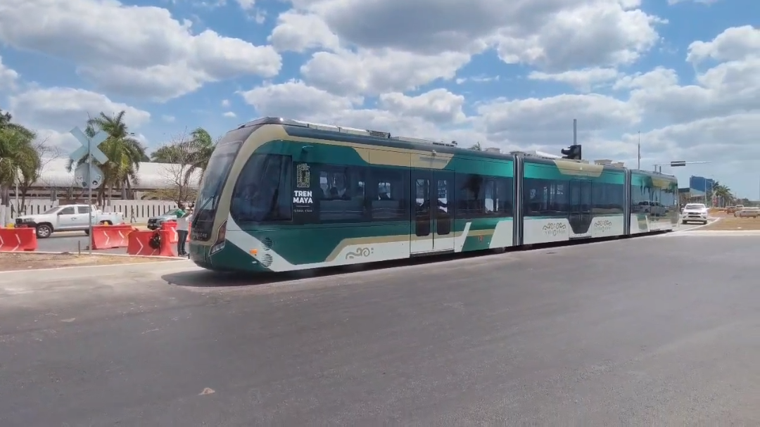 El Tren Ligero recorre Campeche en pruebas; arranque oficial será en julio El Tren Ligero recorre Campeche en pruebas; arranque oficial será en julio