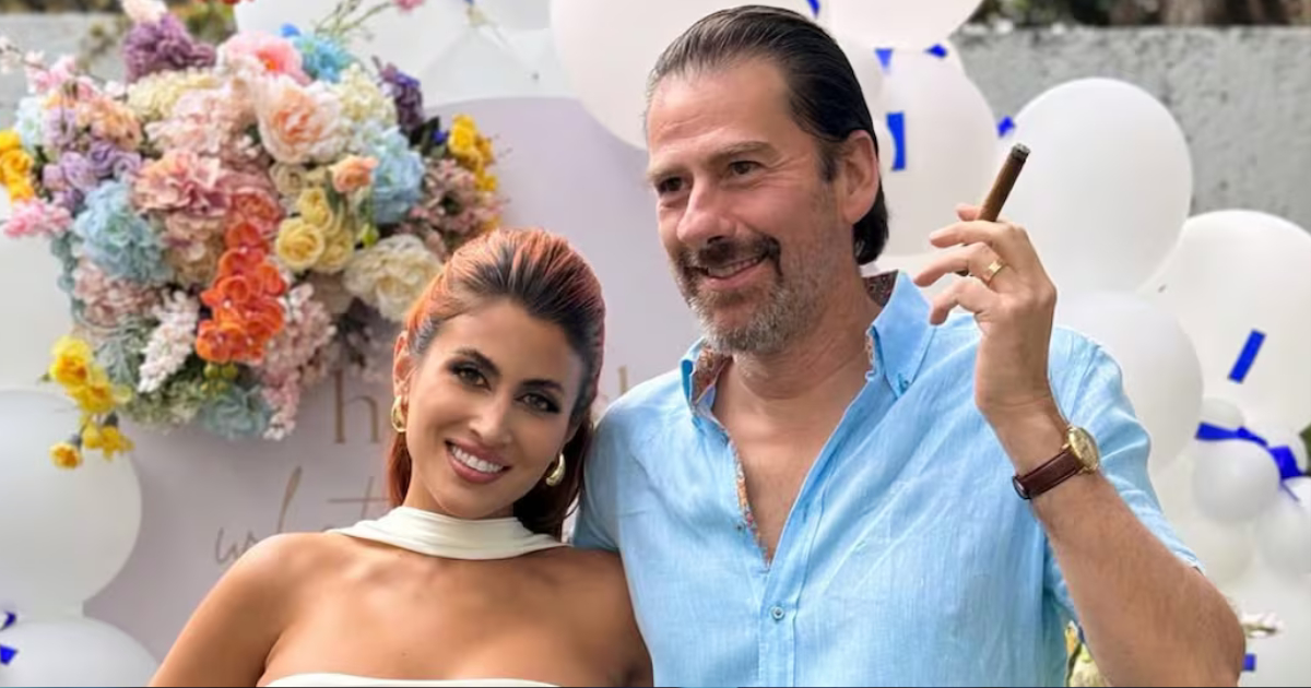 Sofía Rivera Torres y Eduardo Videgaray presumen a su primogénito