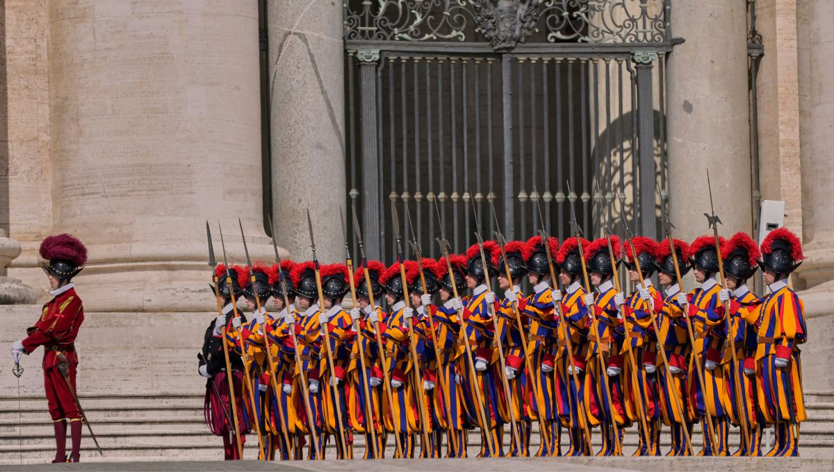 La Guardia Suiza: Secretos, tradiciones y la devoción que protege al Papa
