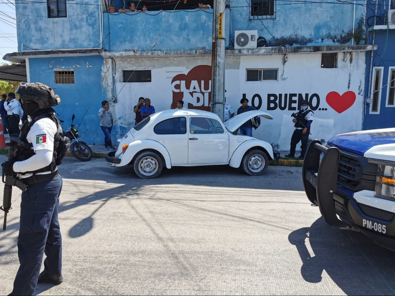 En Carmen, hombre retira su auto tras meses en el taller y lo confunden con ladrón   