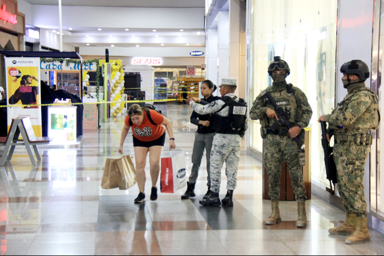 nstan a reforzar la seguridad en el país, proteger a mujeres y niñas nstan a reforzar la seguridad en el país, proteger a mujeres y niñas