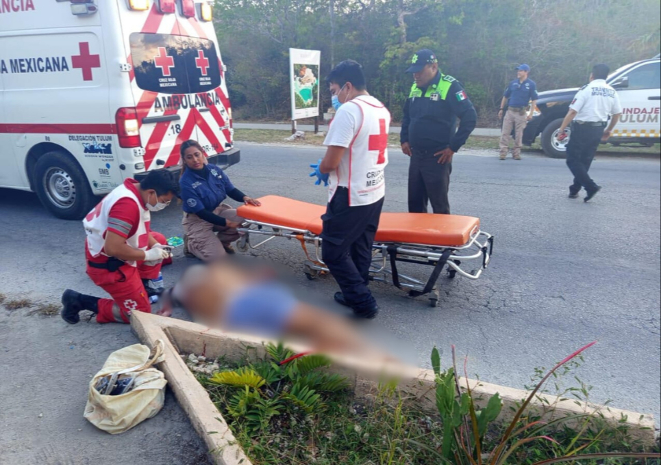 El hombre fue trasladado al hospital para su observación médica El hombre fue trasladado al hospital para su observación médica