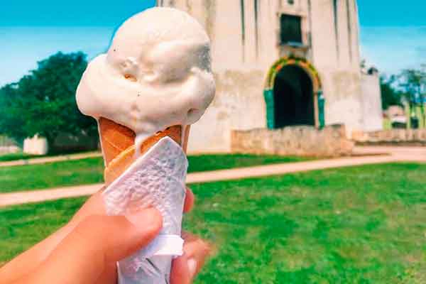 Entre raspados, chamigomas, y helados: el arte de refrescarse en Campeche