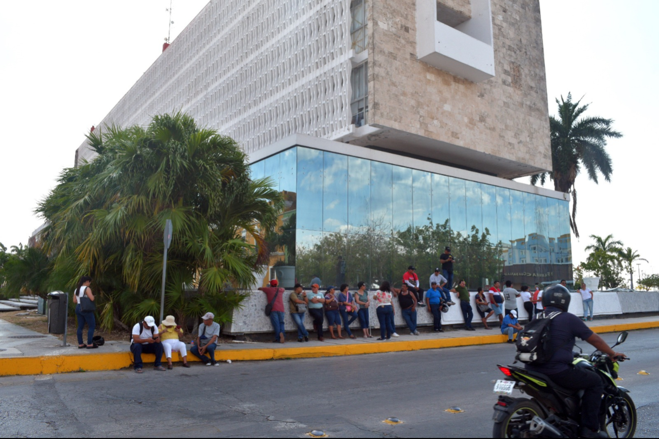 La huelga fue reconocida oficialmente por una autoridad judicial. La huelga fue reconocida oficialmente por una autoridad judicial.