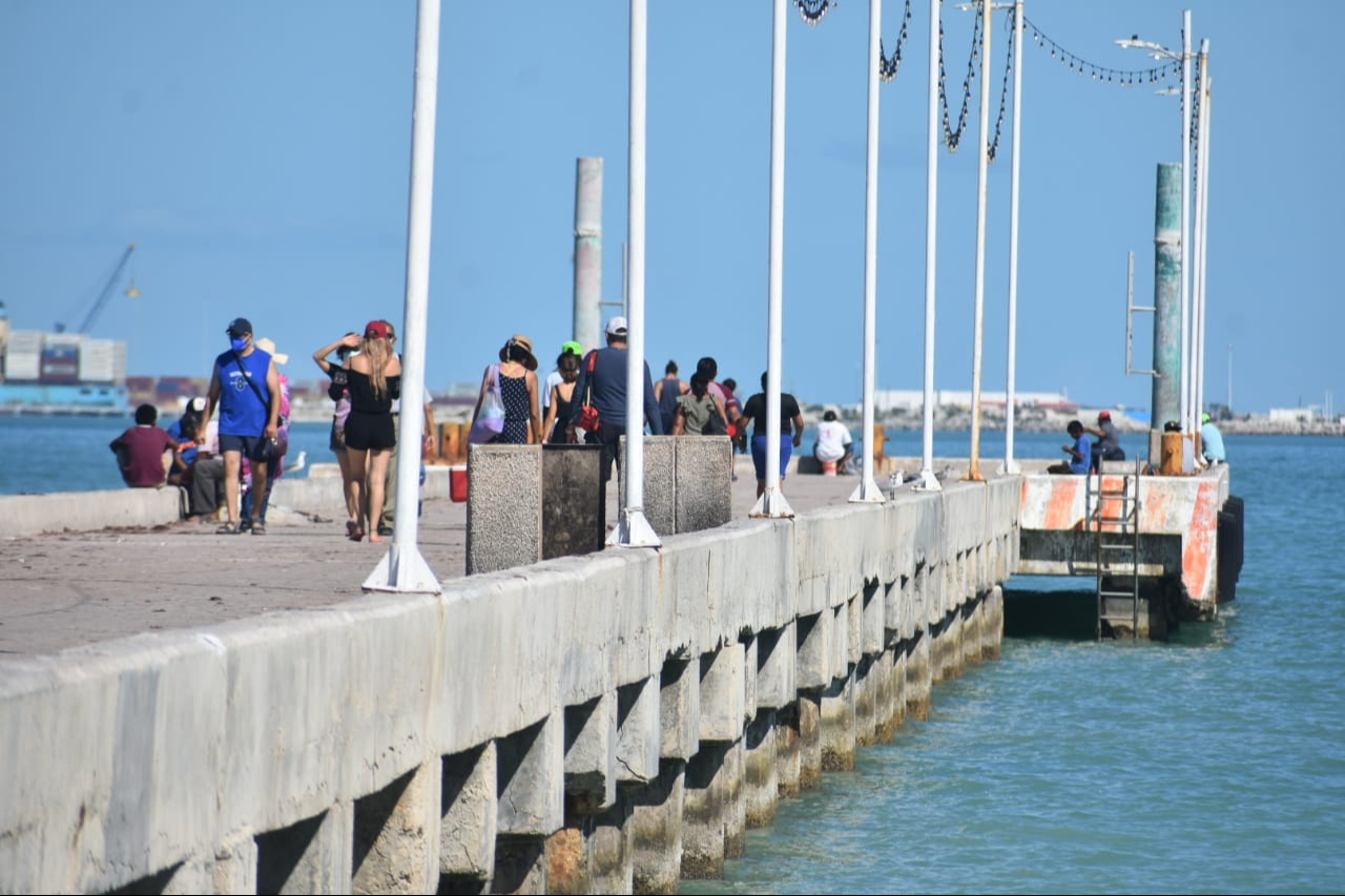 Buscan prevenir que paseantes pongan en riesgo su vida en el mar