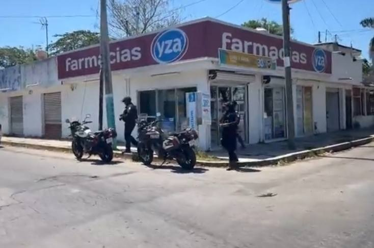 Las autoridades chetumaleñas acudieron al llamado de la ciudadanía para intervenir en el atraco. Las autoridades chetumaleñas acudieron al llamado de la ciudadanía para intervenir en el atraco.
