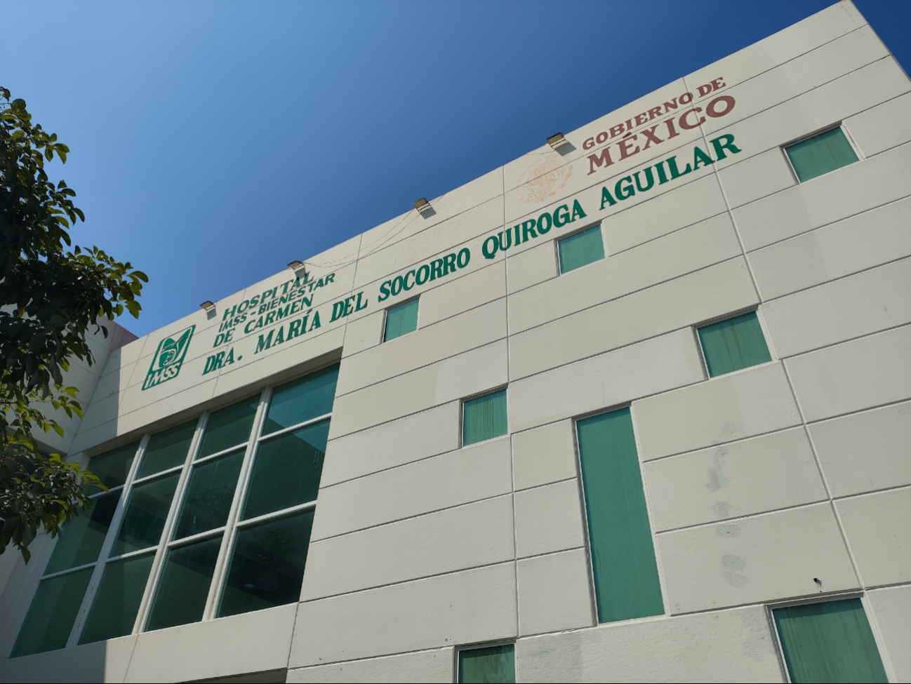 En medio de incertidumbre, Diana Rodríguez Cruz asume el Distrito de Salud  en Carmen
